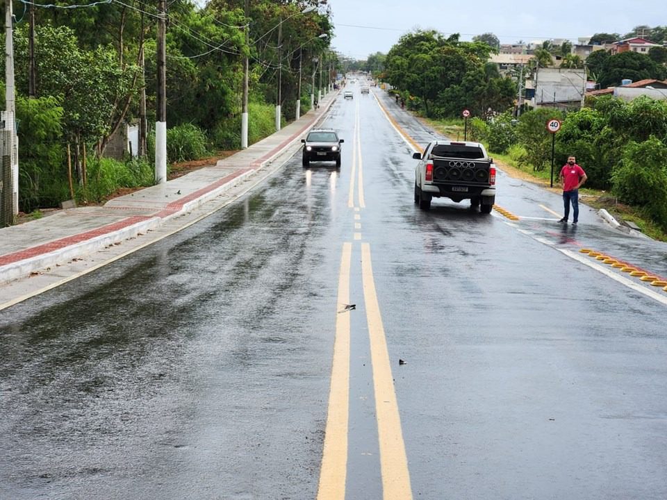 Governo do Estado entrega primeira etapa das obras de reabilitação da ES-06