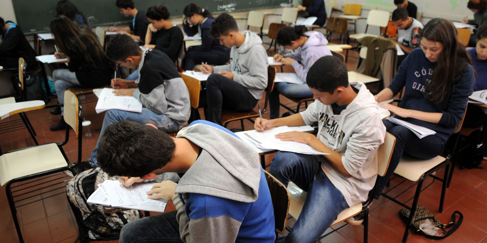Educação: especialistas pedem revogação do novo ensino médio