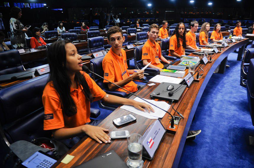 Programa Jovem Senador 2023 está com inscrições abertas