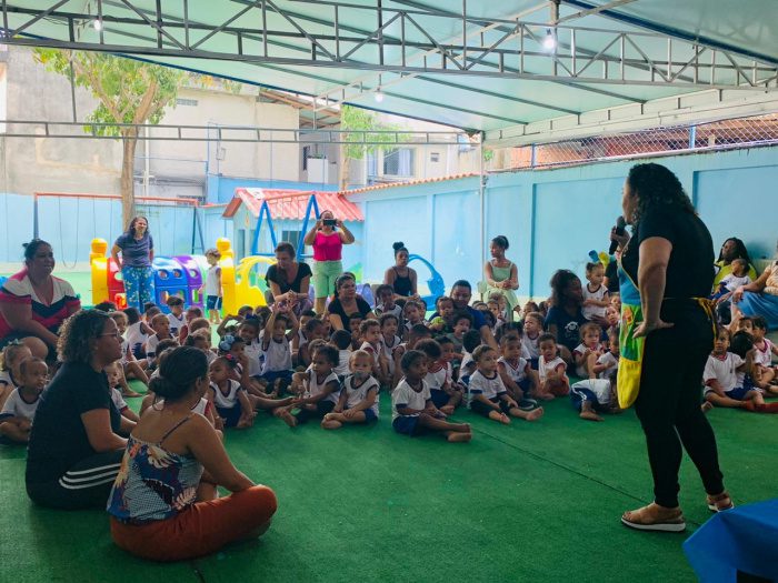 Crianças de CMEI em Resistência se encantam com a Semana da Literatura Infantil
