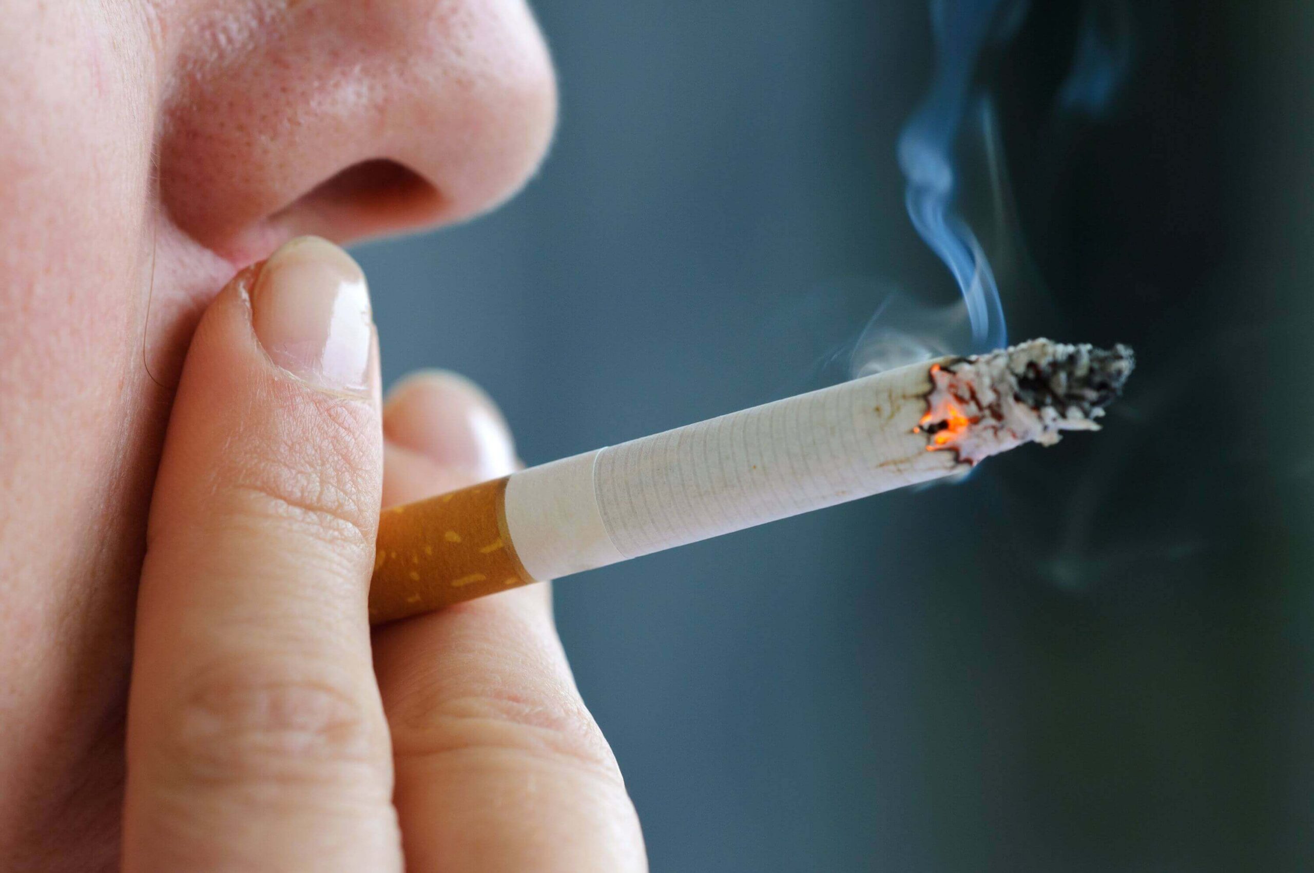 Saúde de Vitória Destaca os Danos do Tabagismo e Busca Conscientização