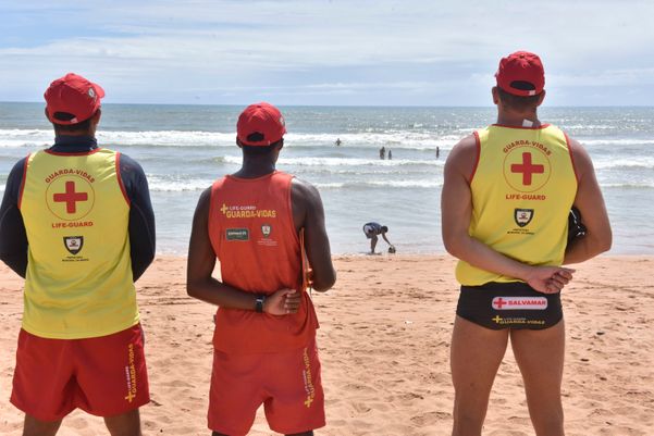 Vitória abre inscrição para processo seletivo para guarda-vidas