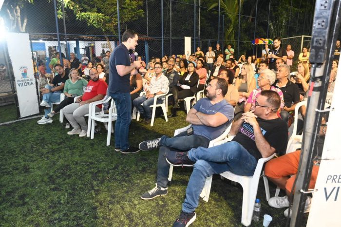 Ordem de Serviço é Emitida para Reforma do Campo no Bairro Jabour, Animando Moradores