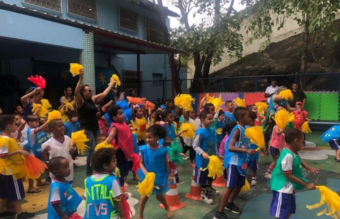 Escolas de Vitória têm programação especial na semana do dia das crianças