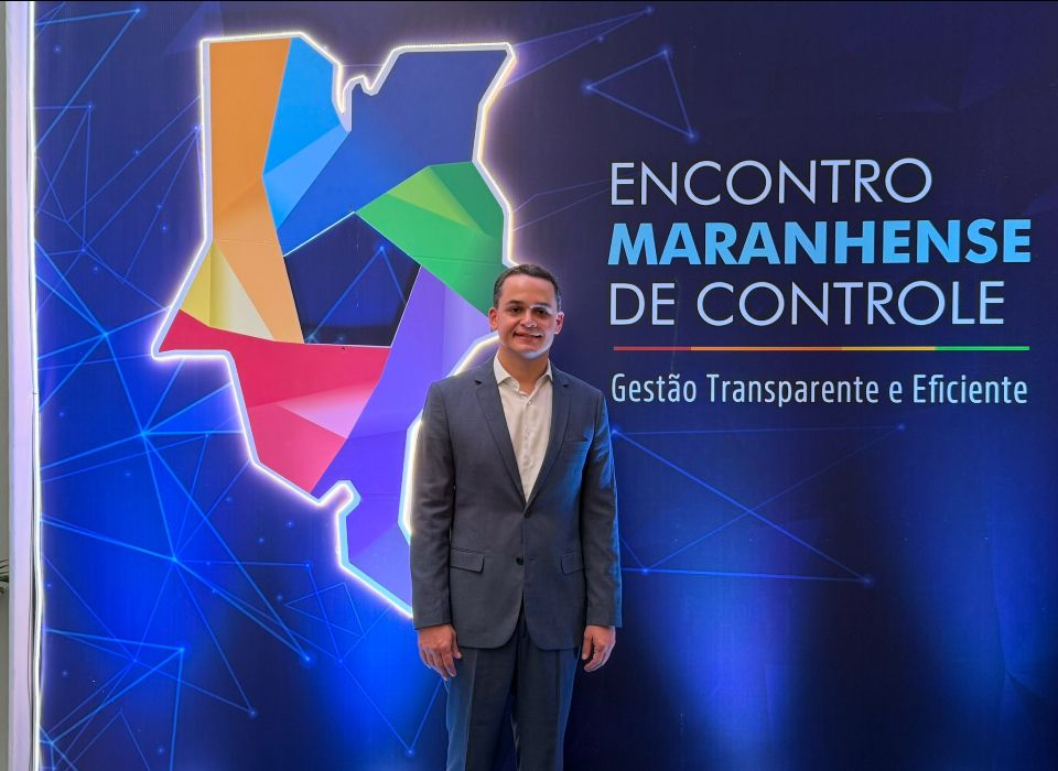 Prefeito de Vitória participa de encontro sobre inovação na gestão pública