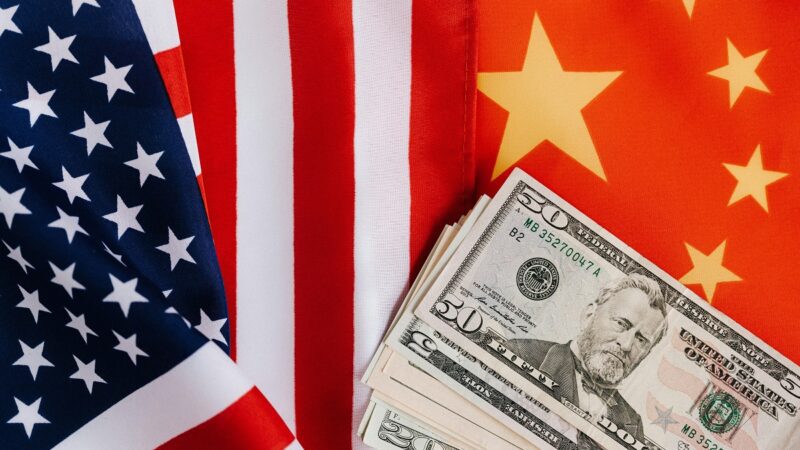 EUA e China concordam com trégua de 90 dias na guerra de tarifas