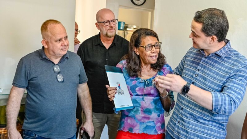 Casa Feliz e Segura: Pazolini entrega 234ª residência e realiza sonho de mais duas famílias