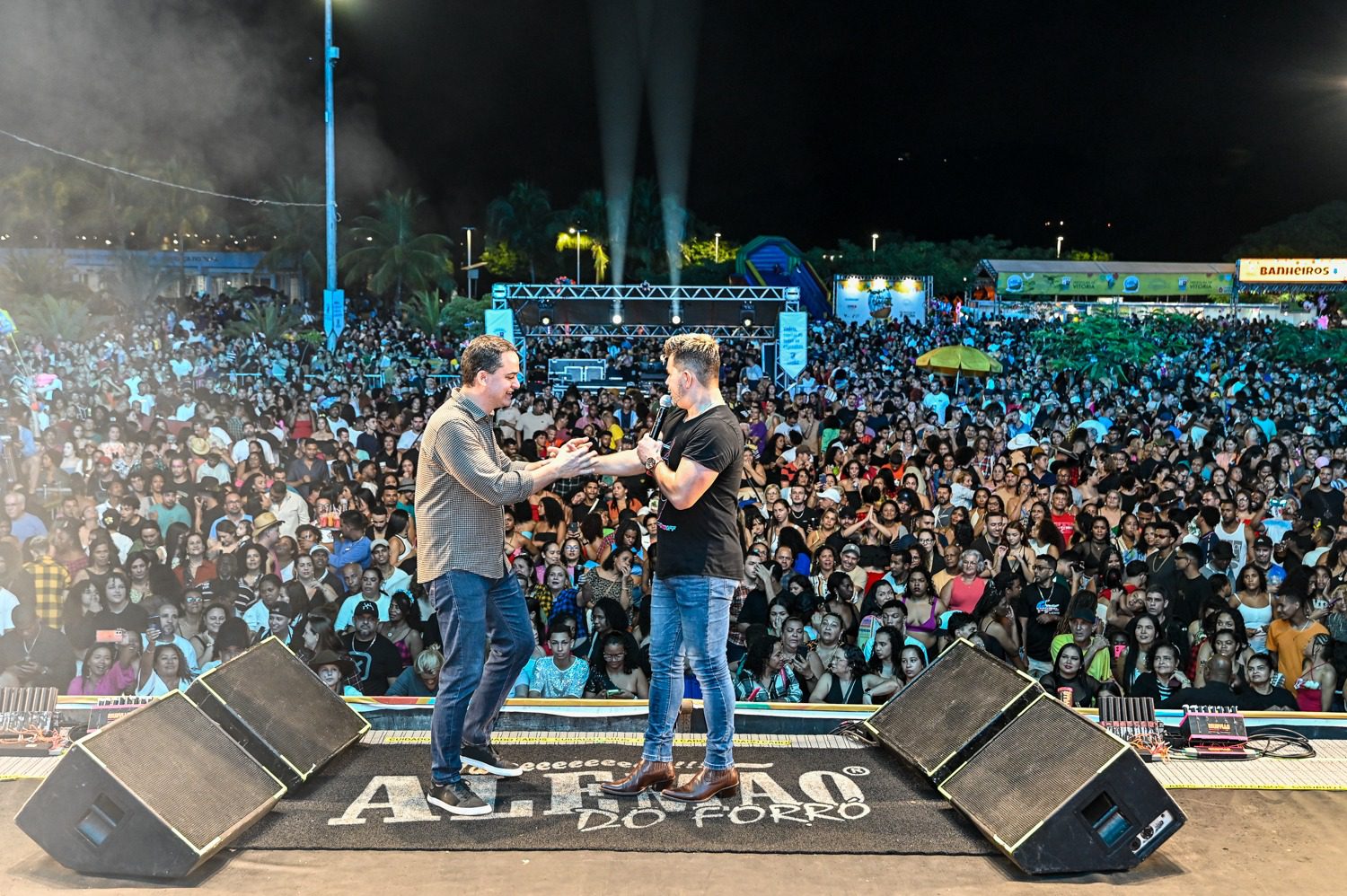 Festa de São Pedro realizada pela gestão Pazolini: mais de 40 mil pessoas curtiram o mega show de Alemão do Forró