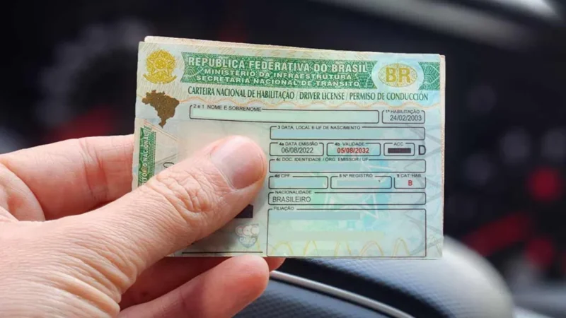 Lula veta exigência de exame toxicológico para tirar CNH nas categorias A e B