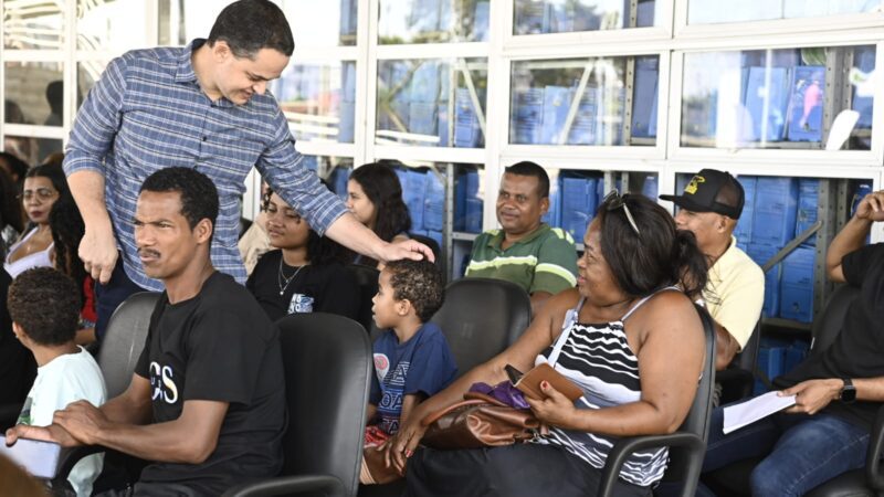 Pazolini zera fila de consultas oftalmológicas para estudantes da rede municipal