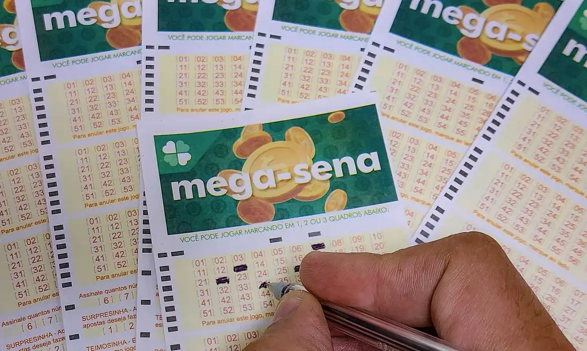 Apostador de Vitória acerta cinco números da Mega-Sena e ganha mais de R$ 40 mil