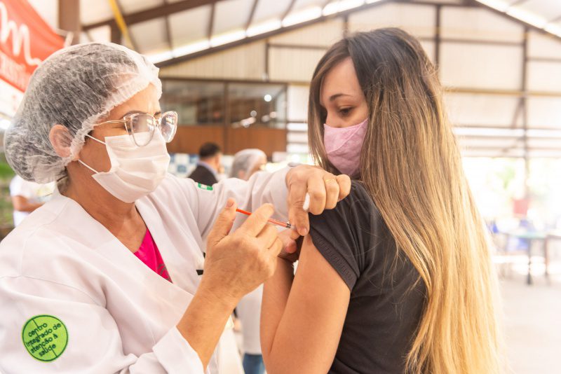 Confira os locais de vacinação neste sábado (19) em Vitória