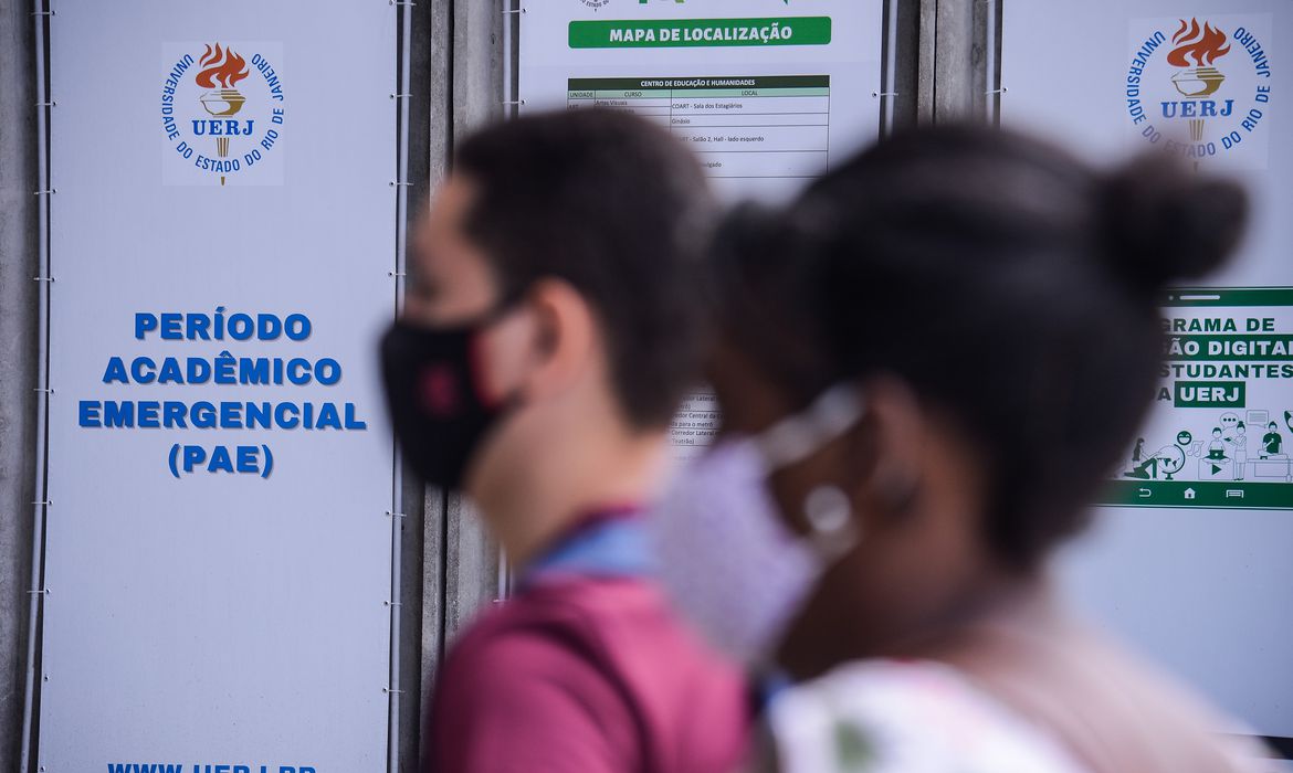 Estudantes devem ficar atentos com objetos não permitidos na prova do Enem