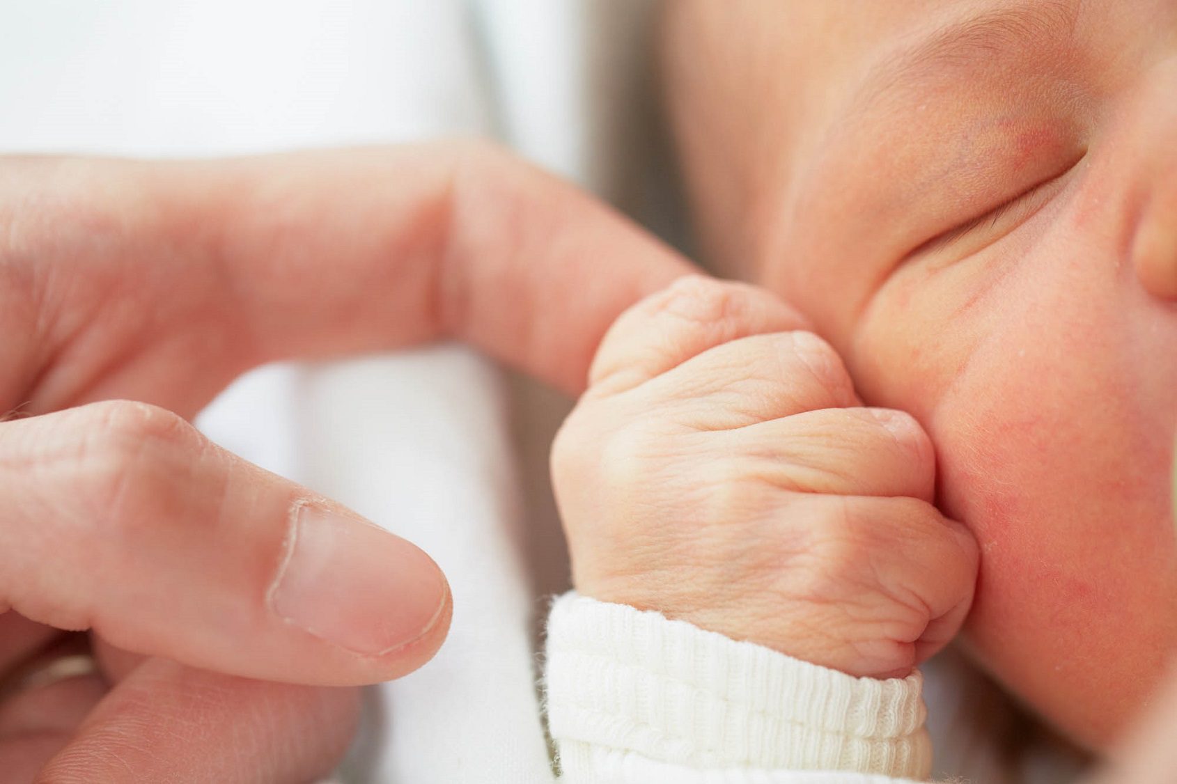 Neonatologista diz que vacinação tem importância maior para prematuros