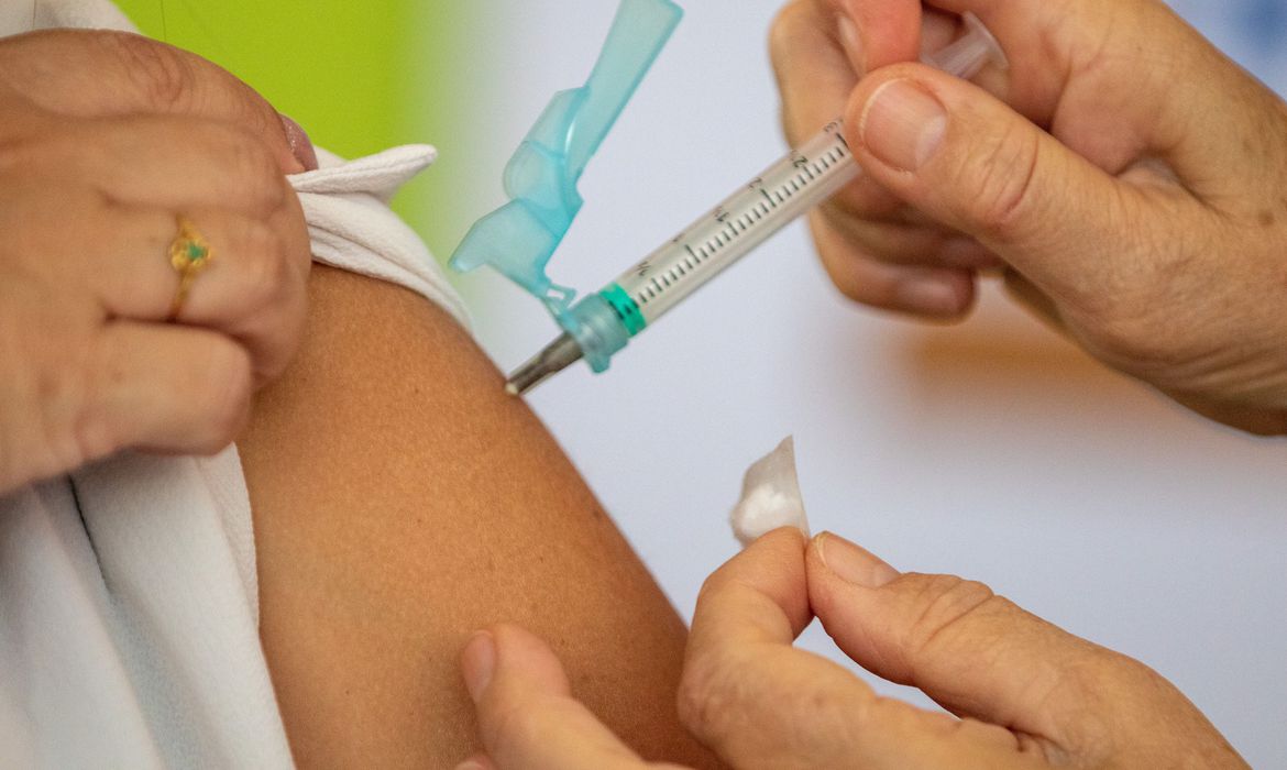 Vitória promove campanha de vacinação em instituições de ensino e centros de convivência