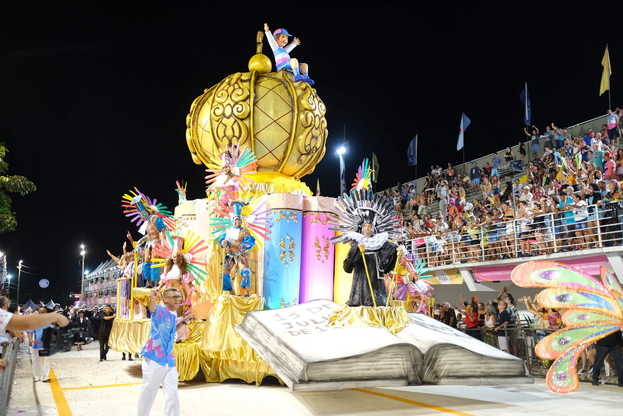 Esquenta para o Carnaval 2024 Tem Início com Minidesfiles na Sexta (25) e Sábado (26)