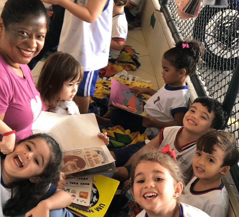 Semana Literária Deixa Crianças do Cmei Professora Cida Barreto Encantadas