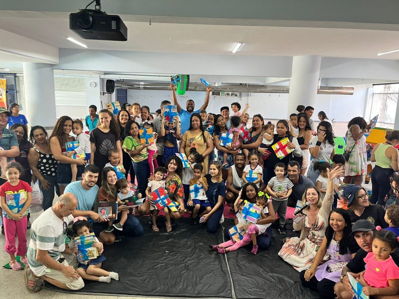 Atividade Literária Encanta e Conecta Comunidade Escolar do Cmei em Santos Dumont