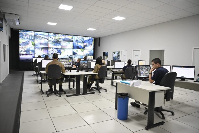 Guarda Municipal de Vitória Adquire Novos Equipamentos e Painel de Monitoramento.