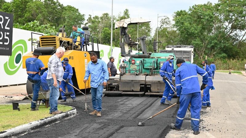 Prefeitura de Vitória investe R$ 215 milhões em asfaltamento de vias da capital