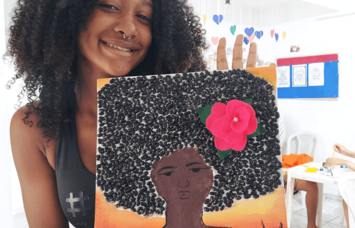 Cores da Juventude: Produção Artística de Quadros Concluída por Adolescentes em Santo Antônio