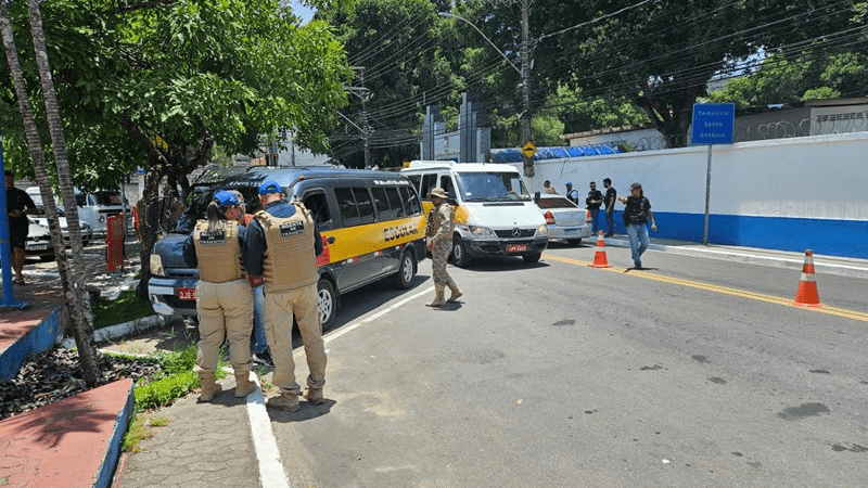 Segurança em Primeiro Lugar: Detran|ES Fiscaliza Transporte Escolar em Vitória na Volta às Aulas