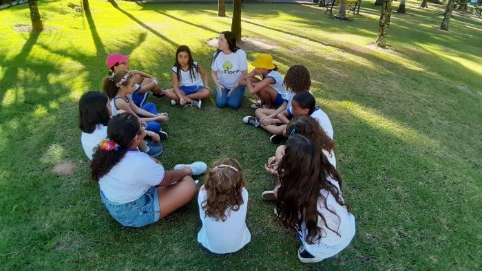 Aprendizado Verde: Crianças do Bairro do Quadro Exploram Meio Ambiente na Mata Paludosa