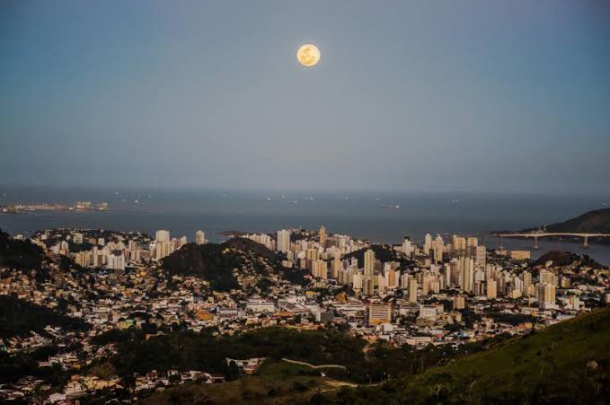 Parque de Fonte Grande abre suas portas para admirar a lua cheia na segunda-feira (25)