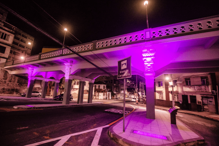 Viaduto Caramuru Brilha em Junho com Homenagens a Diversos Movimentos