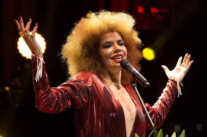 Show gratuito de Vanessa da Mata será destaque no Festival da Baleia em Vitória