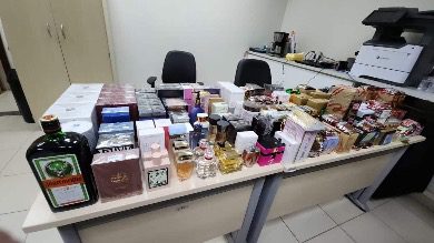 Polícia Federal Prende Homem por Revender Perfumes Irregulares Comprados no Paraguai