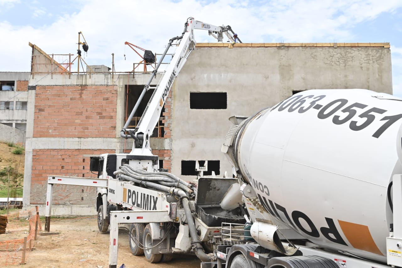 Com 50% das Obras Finalizadas, Pazolini Inspeciona CRAS e Unidade de Saúde de Santo Antônio