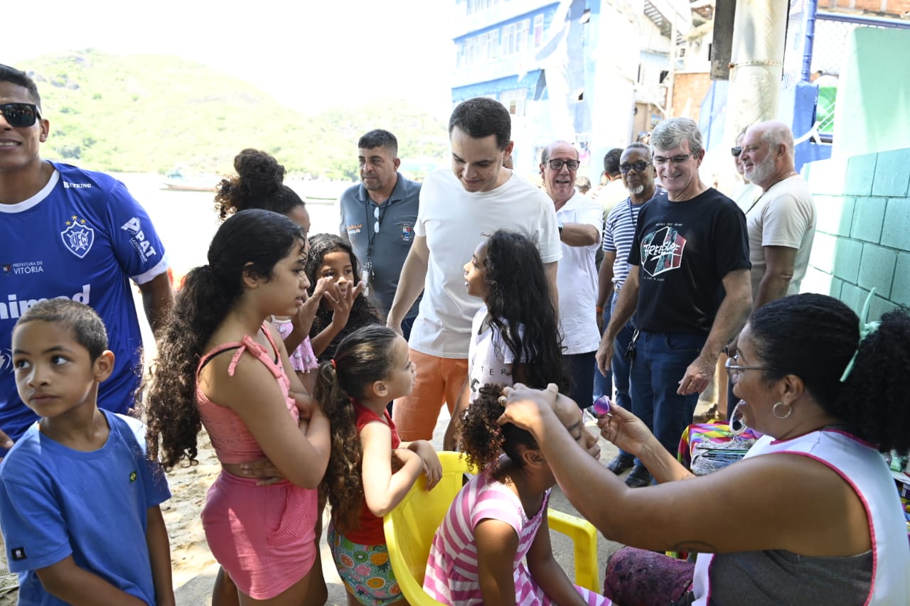 Pazolini entrega Parque Kids e área de exercícios multifuncionais em Jesus de Nazareth