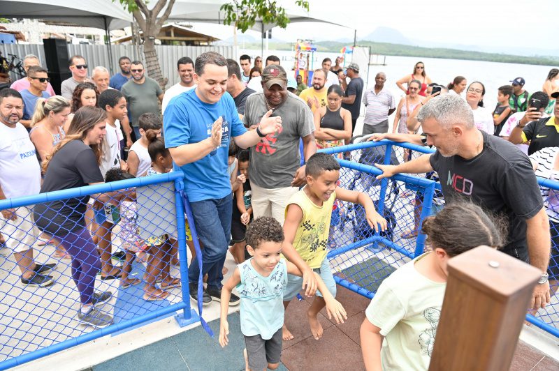 A nova praça e o Parque Kids são inaugurados em São Pedro, Vitória, como um presente para a comunidade