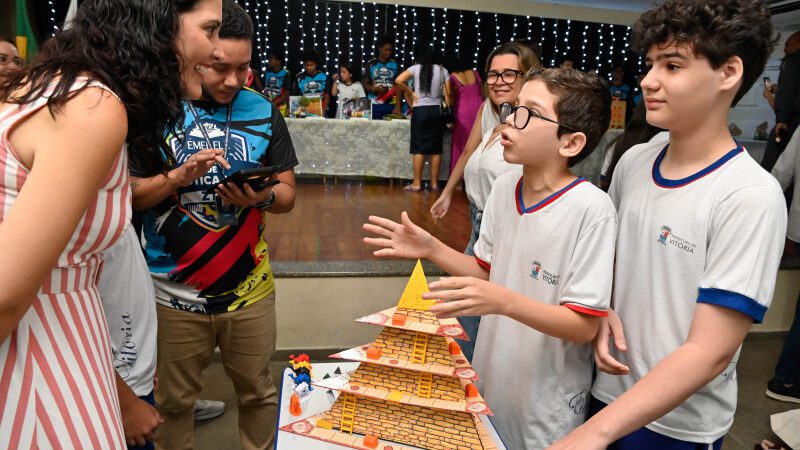 Estudantes da Emef Eber Louzada apresentam suas criações inovadoras na Sala Maker