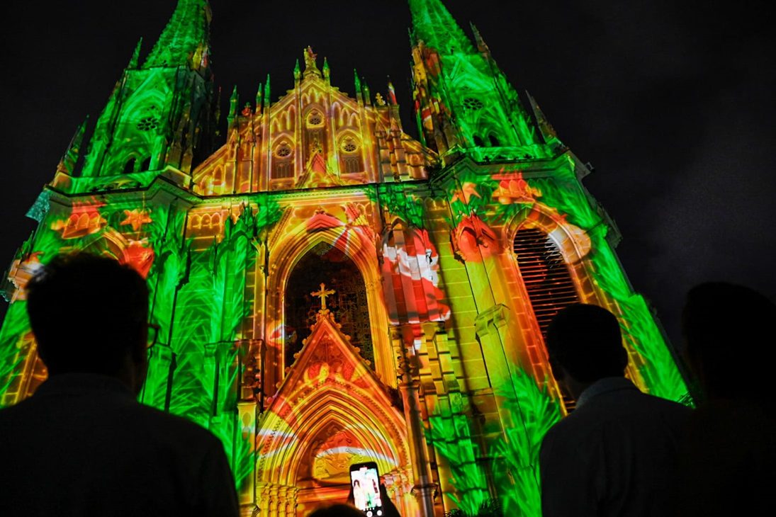 Espírito natalino e as riquezas de Vitória iluminam a Catedral Metropolitana