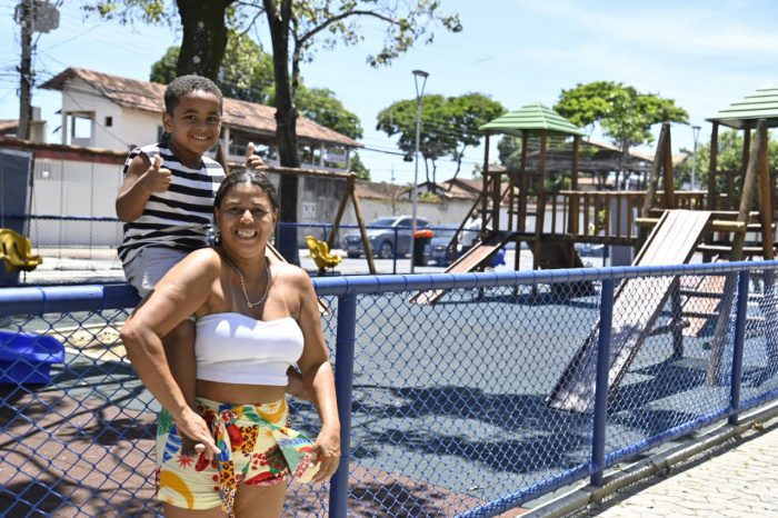 Moradores do bairro Jabour celebram a inauguração do Parque Kids