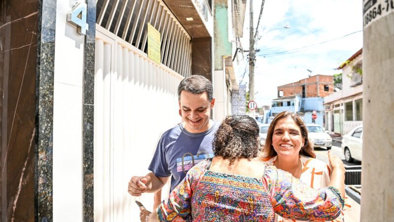 Prefeito Lorenzo Pazolini recebe homenagem em almoço com lideranças comunitárias